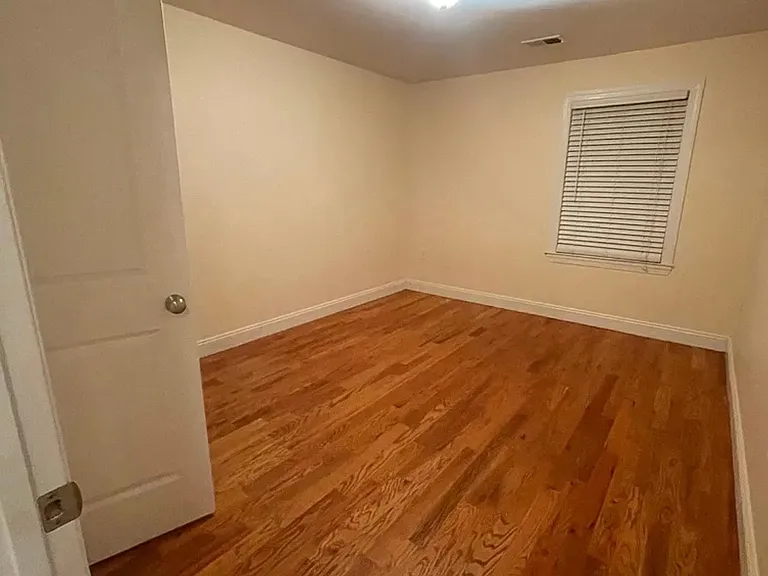 123 Saint Pauls Ave #2 — Photo 16