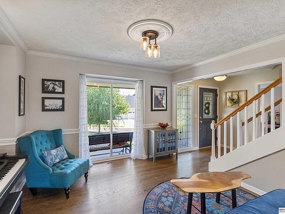 3rd image of 309 Fox Creek Ln
