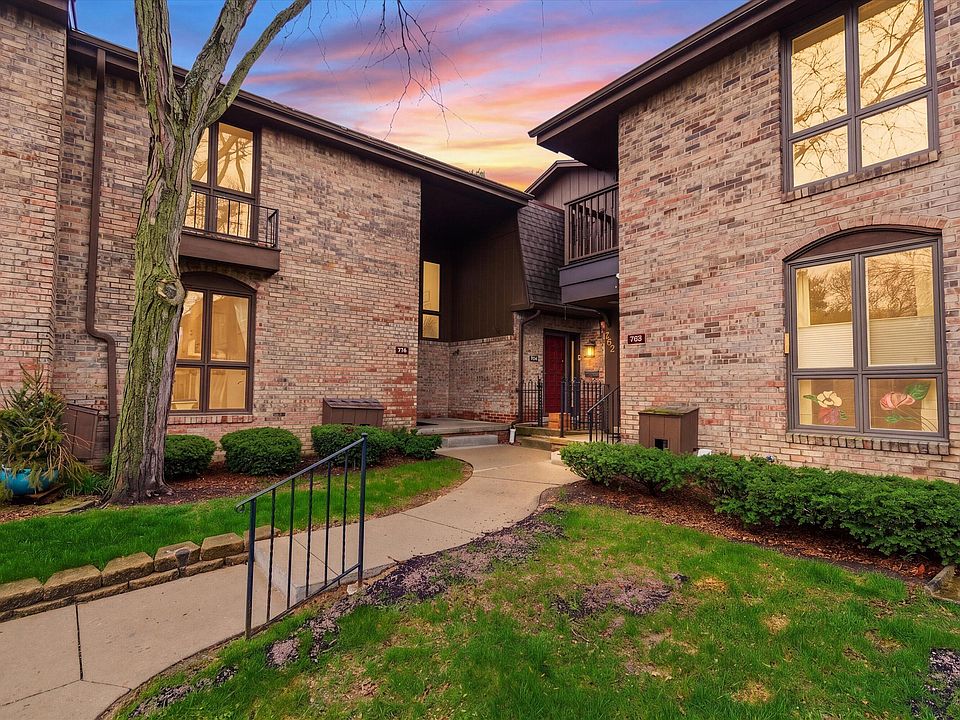 1st image of 756 Greenhills Dr