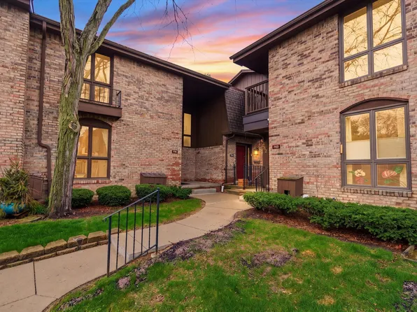 756 Greenhills Dr, Ann Arbor, MI 48105