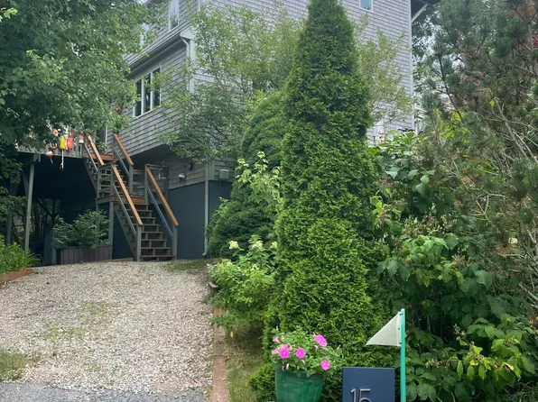 15 Somerset Road, Provincetown, MA 02657