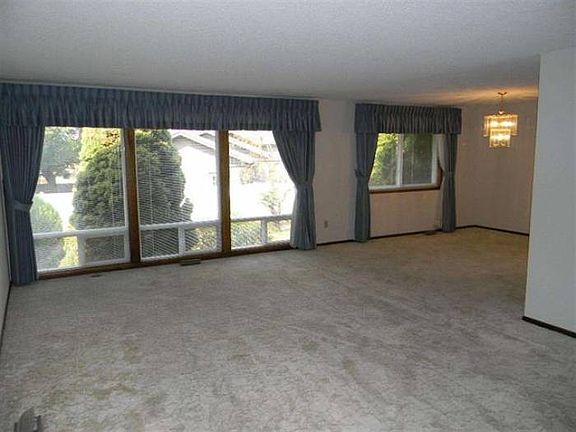 living/dining