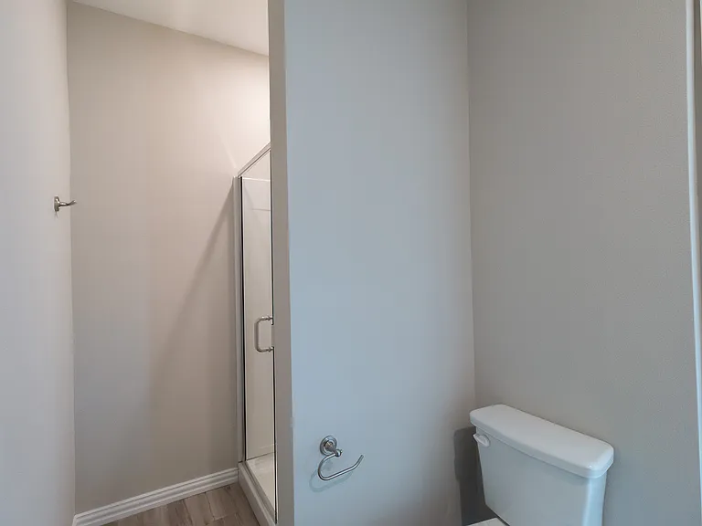 1902 Oliver St — Photo 23