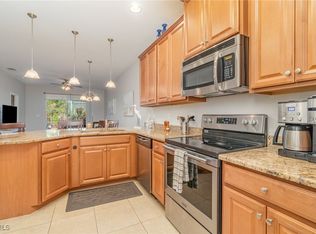 20585 Chestnut Ridge Dr, North Fort Myers, FL 33917