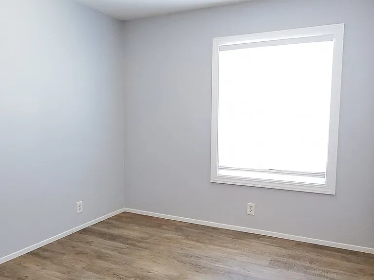 33225 Lake Champlain Ct — Photo 20