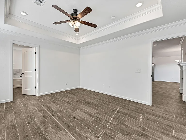 266 S Coventry Ave — Photo 14