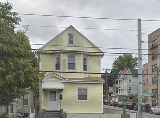 463 Bronx River Rd FL 2ND, Yonkers, NY 10704