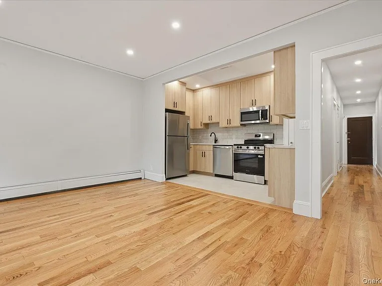 43 New Hyde Park Rd #2 — Photo 7