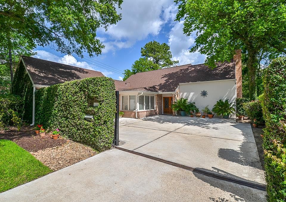 1st image of 10226 Briar Forest Dr