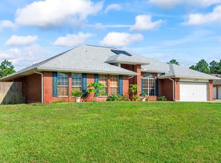 2020 Pelican Ln, Navarre, FL 32566