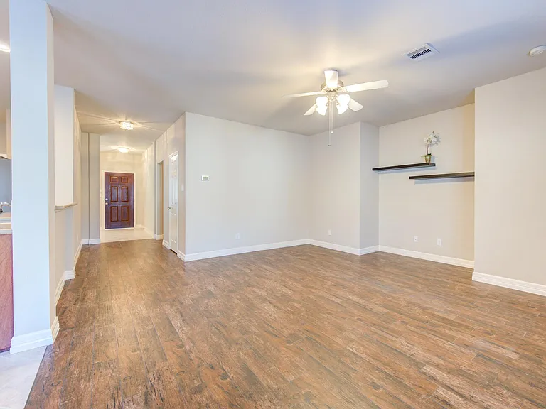 12835 Cooper Breaks Dr — Photo 32