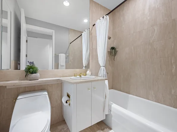 1 Central Park West image 10 of 23