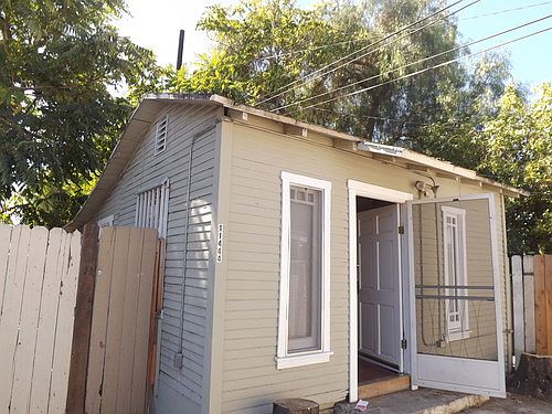 2nd image of 11444 Vanowen St