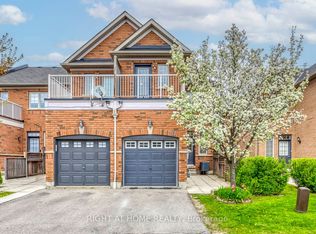 1015 Galesway Blvd #13, Mississauga, ON L5V0A8