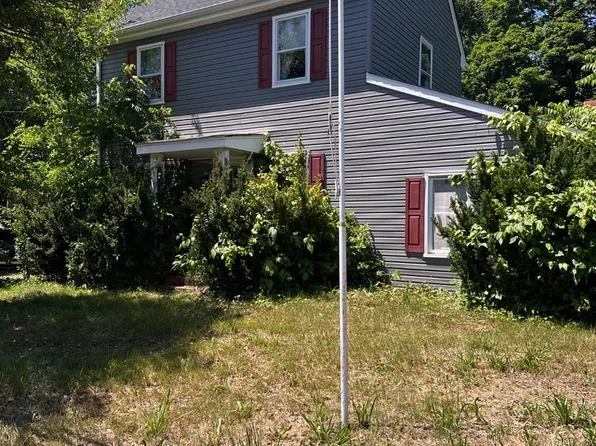 677 Monmouth Rd, Wrightstown, NJ 08562