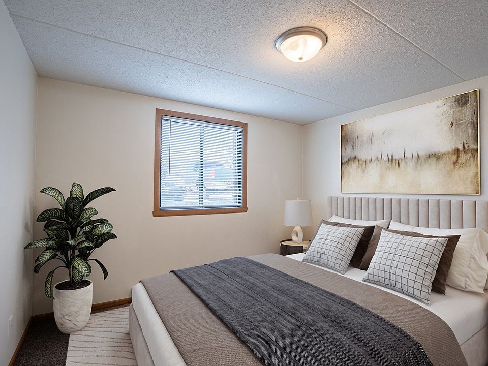 Fargo, ND Bella Vista Apartments | Bedroom