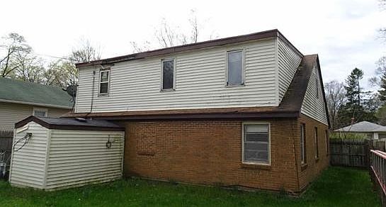 2nd image of 1337 Ogden Ave
