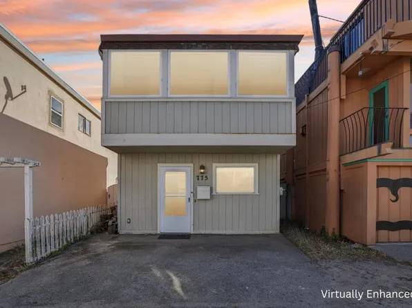 775 Mermaid Ave, Pacific Grove, CA 93950