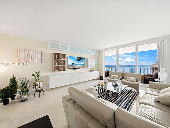 4th image of 781 Crandon Blvd APT 1802