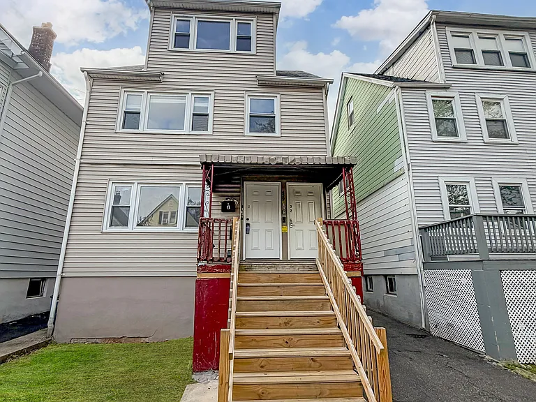 459 Norwood St #3 — Photo 1