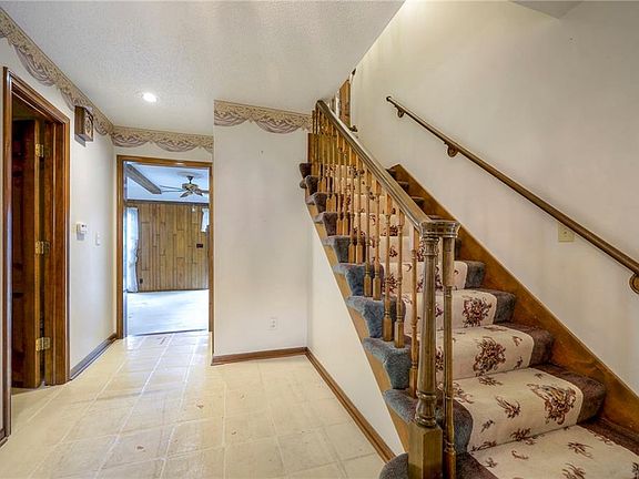 5th image of 11714 Avila Dr