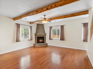 1535 Phoenix Ave NW, Albuquerque, NM 87107