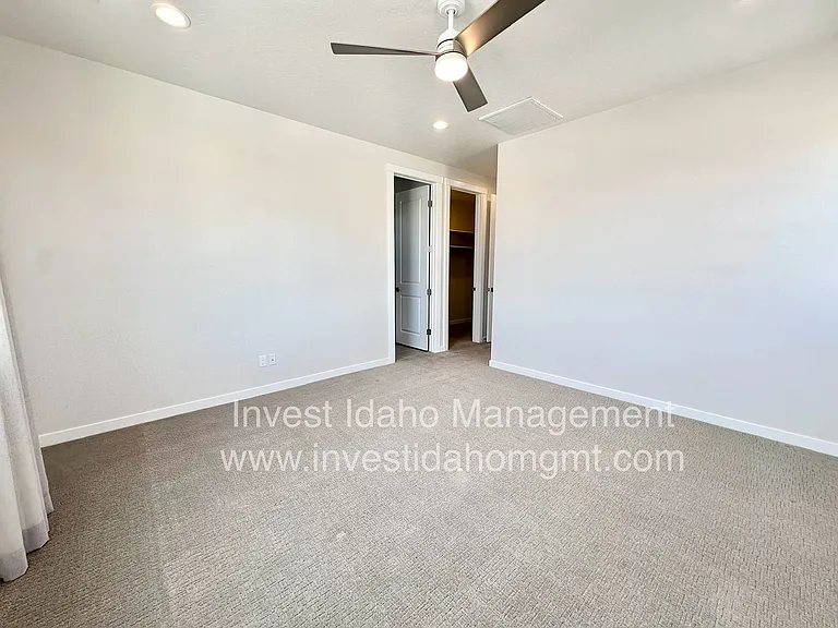 385 N Stone Canyon Ln — Photo 24