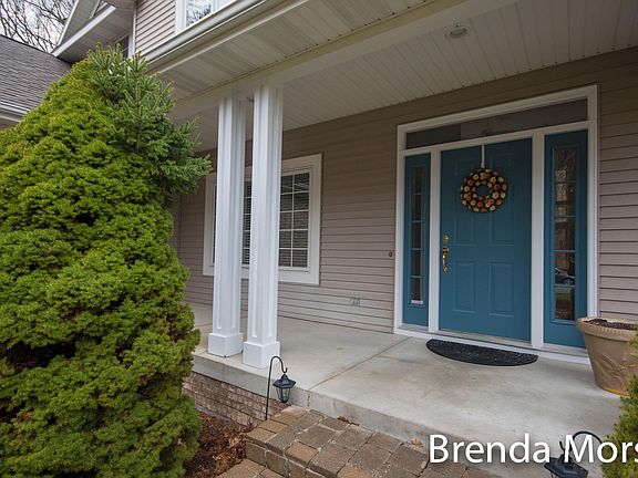 5th image of 4699 Plateau View Dr NE