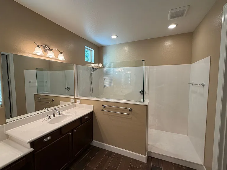 2206 Calgary Dr — Photo 14