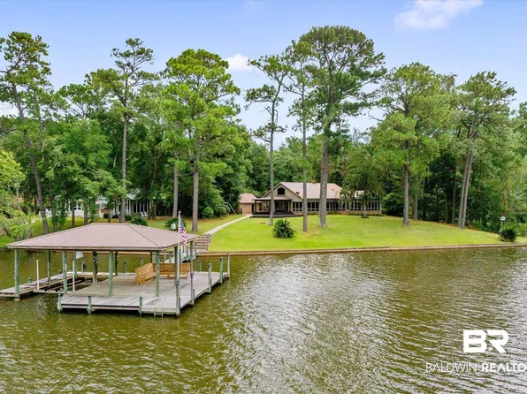 2228 Riverside Dr, Mobile, AL 36605