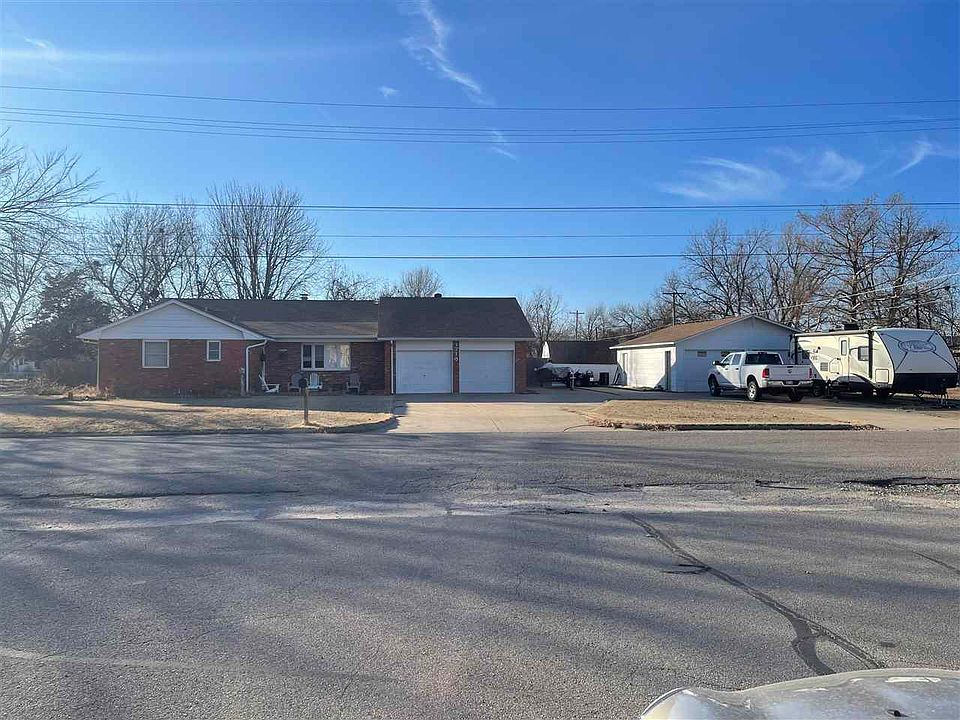 1st image of 1719 S 1st St