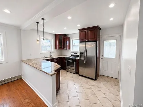 2516 Eastchester Rd Photo 1