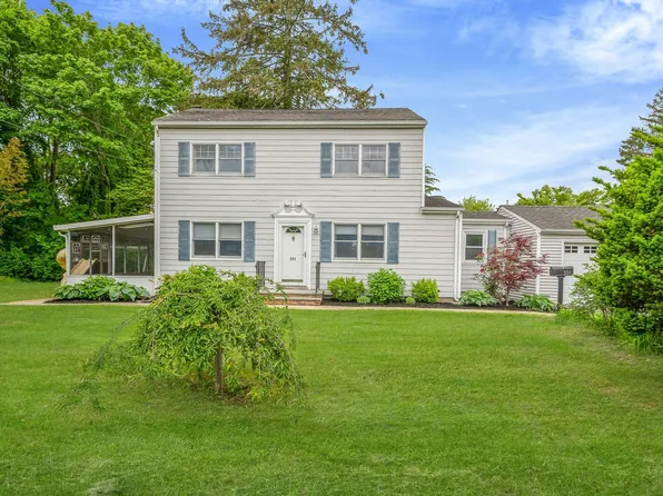 396 Hillside Avenue, West Sayville, NY 11796