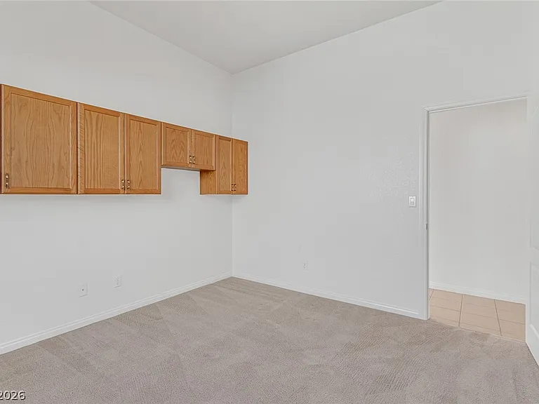 3131 Surf Spray St — Photo 42