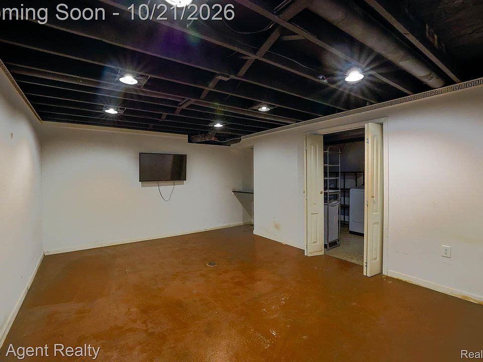 24451 Meadow Bridge Dr, photo 9