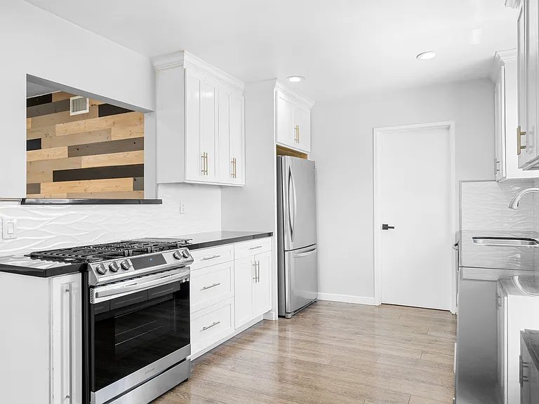 11793 Glencrest Dr — Photo 12
