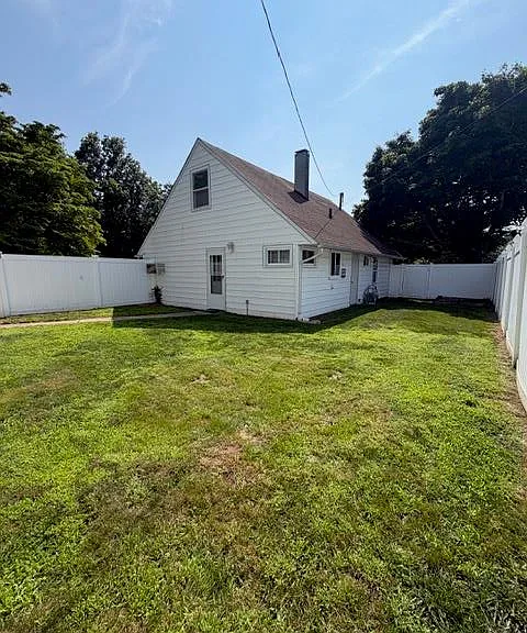 3173 Roxbury Ln — Photo 18