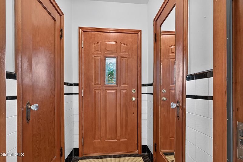 5th image of 1 Turner Place