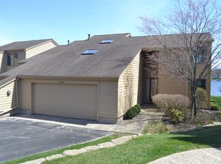 15786 Prospect Point Dr, Spring Lake, MI 49456