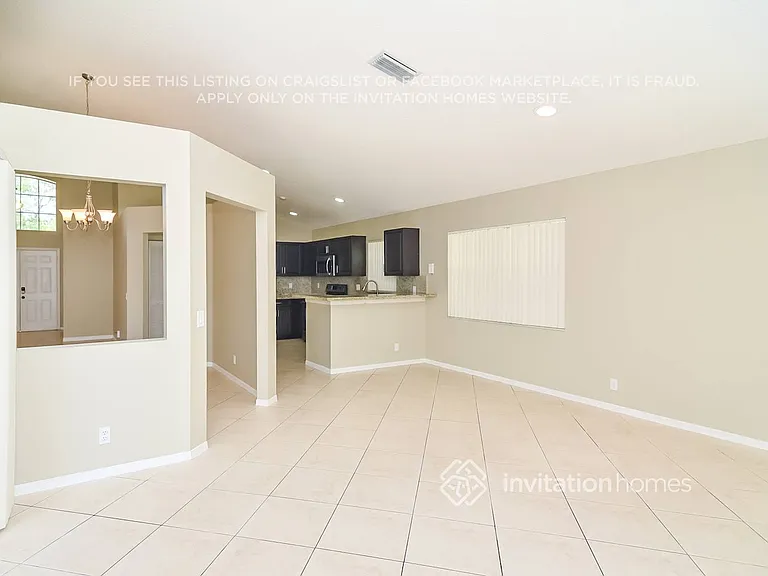 156 Cameron Dr — Photo 3