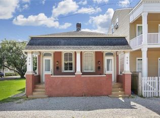 904 Pleasant St, New Orleans, LA 70115
