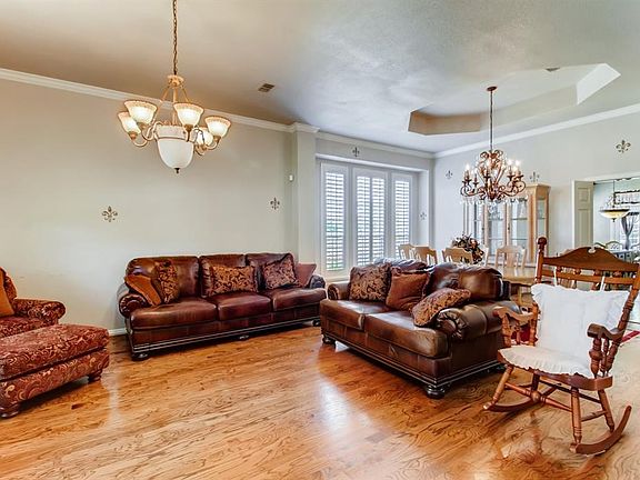 4th image of 3604 Waynoka Dr