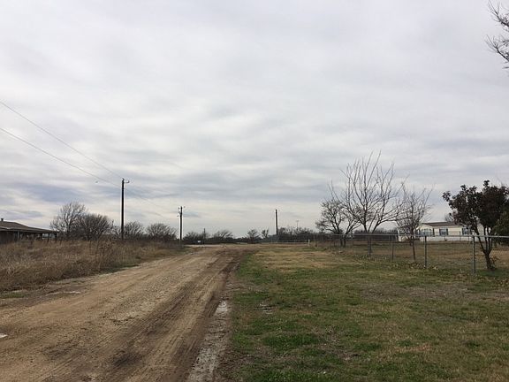 5th image of 1436 Izzy Ln