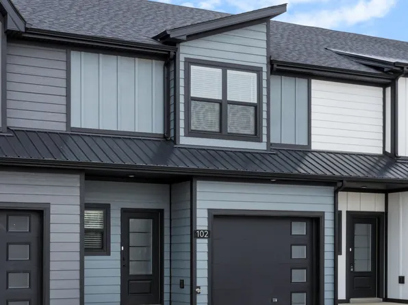 102 Jonathan Wade Cir, Clarksville, TN 37043