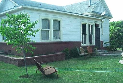 1st image of 602 N MONUMENTAL ST