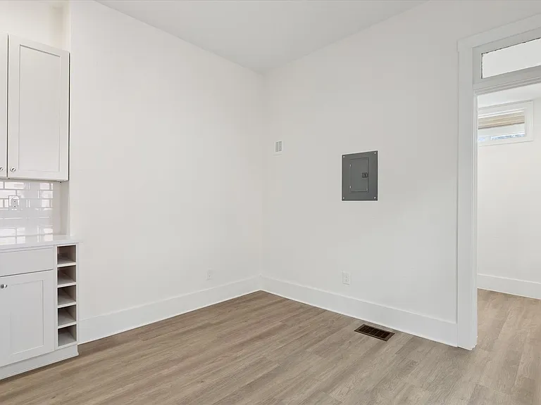 1620 Walnut St #2 — Photo 10