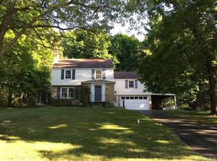 850 Hillside Dr, Lewiston, NY 14092