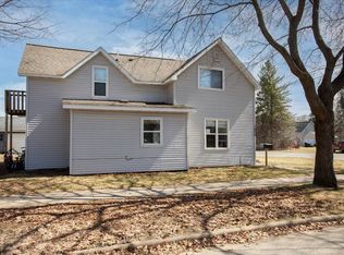 1520 8th St E, Menomonie, WI 54751