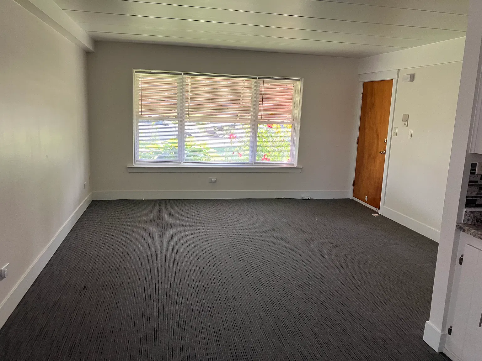 2836 Minnesota Ave — Photo 2
