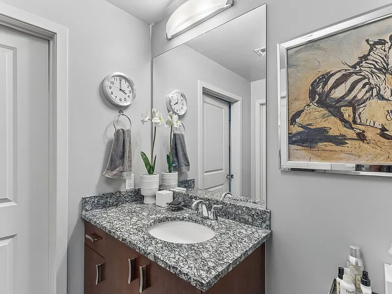 415 Church St #1103 — Photo 17